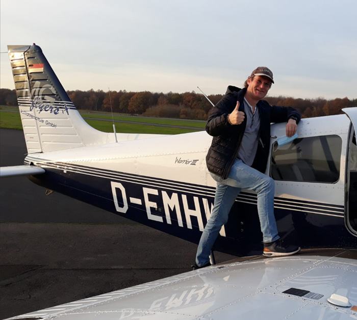 201129 news ullisoloflug
