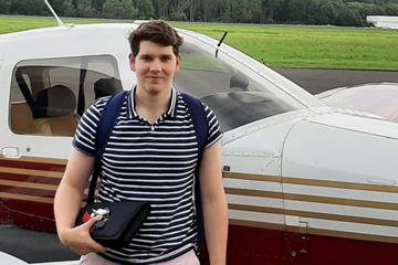Albrecht fliegt solo