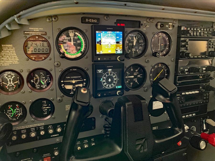 220207 news desadcockpit