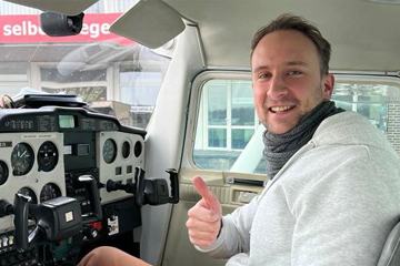 Tobias fliegt solo